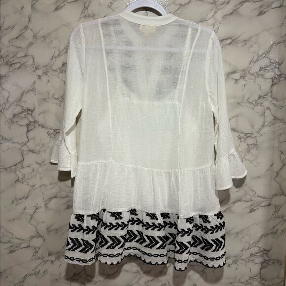 NEW Cloth & Portrait White and Black Embroidered Blouse Size S - Picture 8 of 8
